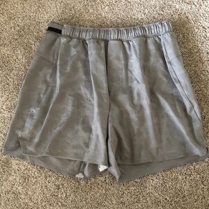 Men’s Lululemon Soft Grey Camo Shorts